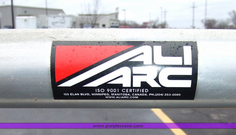 image for item 6660 Ali Arc bumper