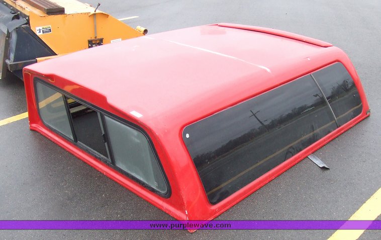 image for item 6661 Astro CR1800 truck bed topper