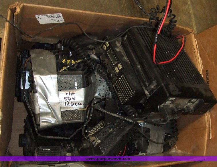 image for item 6664 Approx twenty CB units