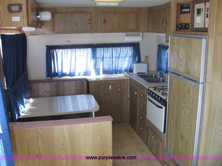 image for item 6771 1988 Fleetwood Prowler 1YX2 fifth-wheel camper