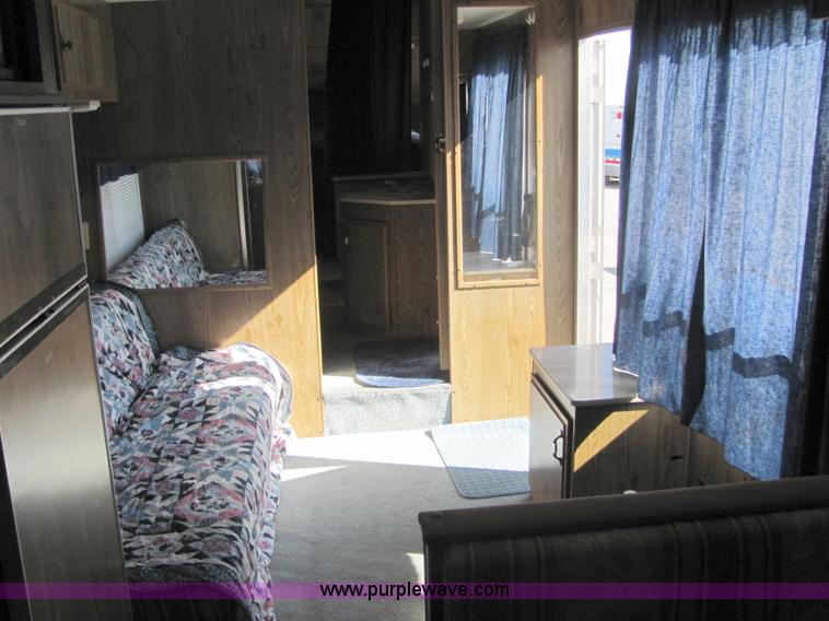 image for item 6771 1988 Fleetwood Prowler 1YX2 fifth-wheel camper