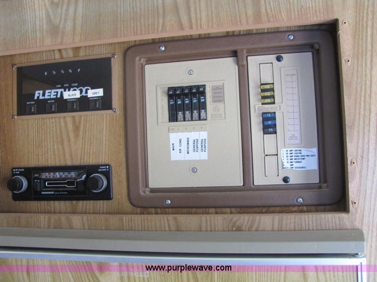 image for item 6771 1988 Fleetwood Prowler 1YX2 fifth-wheel camper