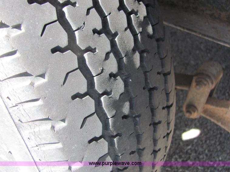 image for item 6771 1988 Fleetwood Prowler 1YX2 fifth-wheel camper