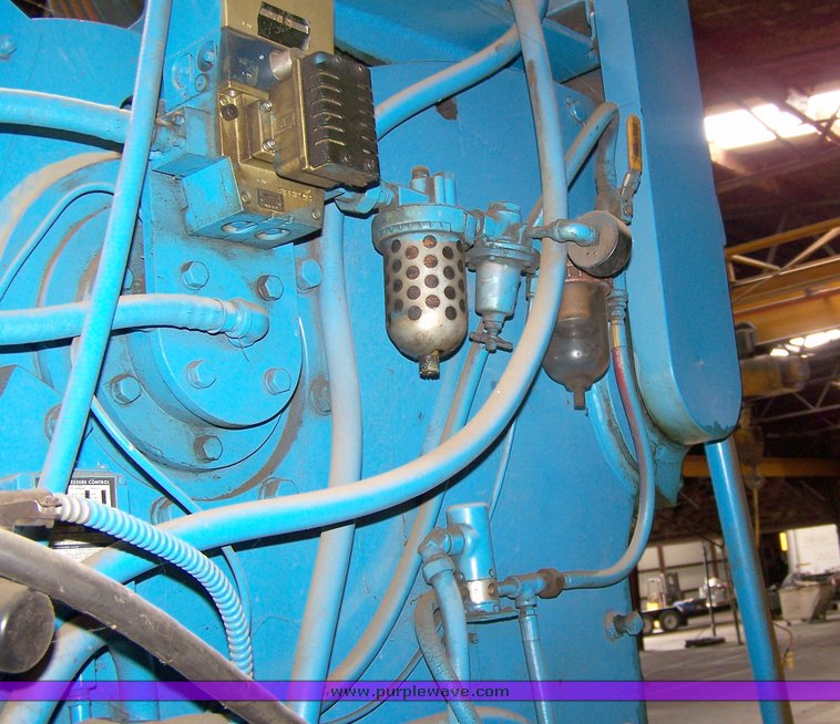 image for item 8675 Warren City Mfg 75 ton hydraulic punch