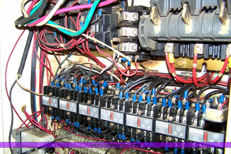 image for item 8675 Warren City Mfg 75 ton hydraulic punch