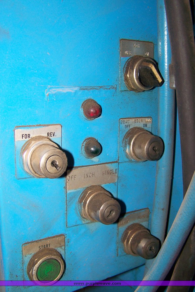 image for item 8675 Warren City Mfg 75 ton hydraulic punch