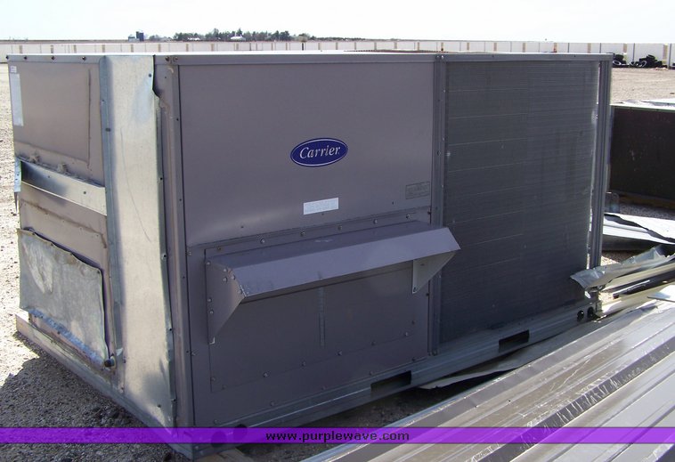 image for item 8676 Carrier roof mount air conditioner unit