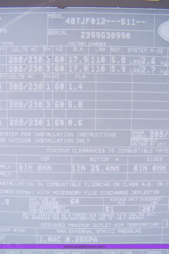 image for item 8676 Carrier roof mount air conditioner unit