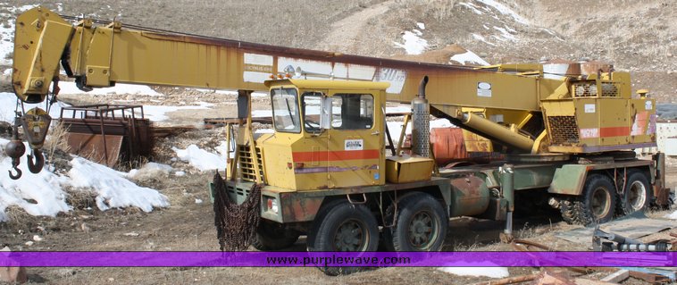 image for item 2113 1979 Bucyrus Erie 30XL truck crane