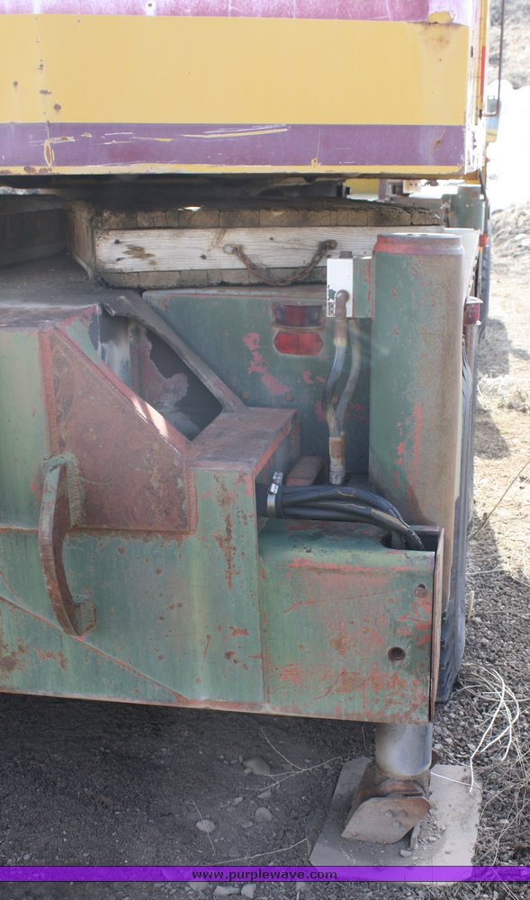 image for item 2113 1979 Bucyrus Erie 30XL truck crane