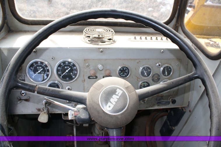 image for item 2113 1979 Bucyrus Erie 30XL truck crane