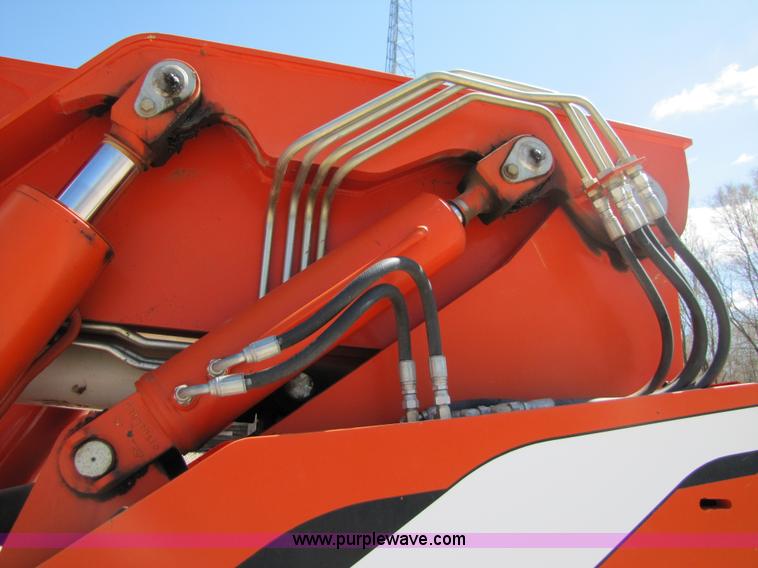 image for item 3016 2004 SkyTrak 8042 telehandler