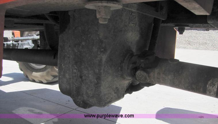 image for item 3016 2004 SkyTrak 8042 telehandler