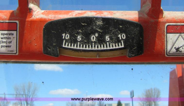 image for item 3016 2004 SkyTrak 8042 telehandler