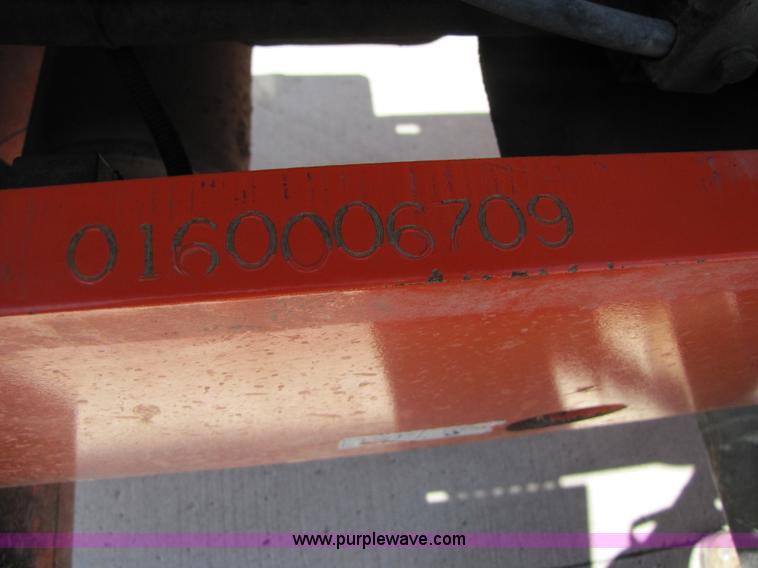 image for item 3016 2004 SkyTrak 8042 telehandler