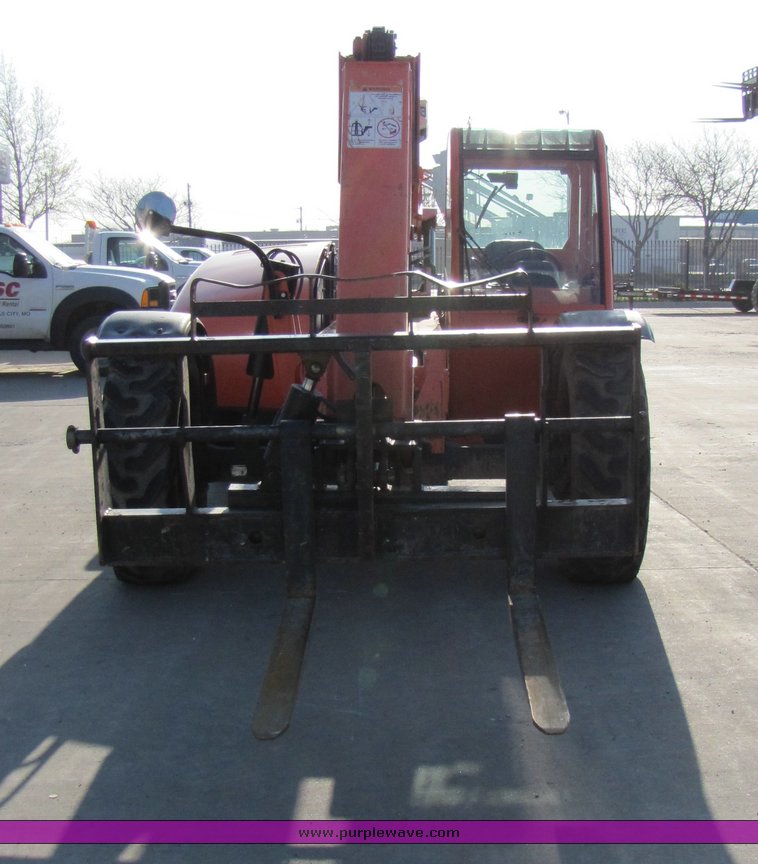 image for item 3043 2005 Lull 644E-42 telehandler