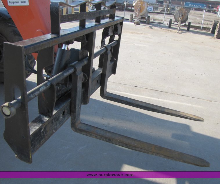 image for item 3043 2005 Lull 644E-42 telehandler