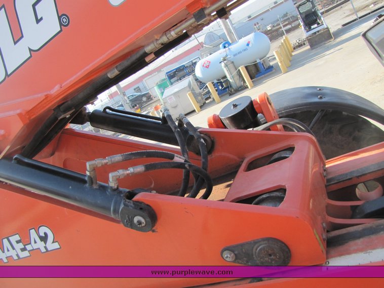 image for item 3043 2005 Lull 644E-42 telehandler