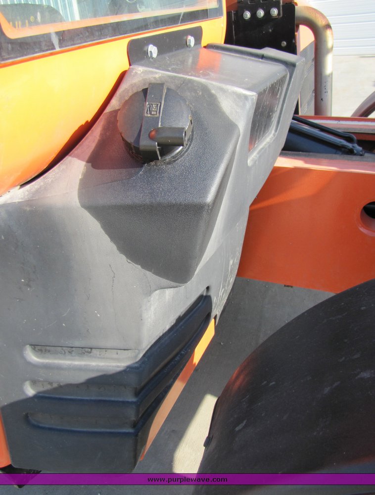 image for item 3043 2005 Lull 644E-42 telehandler