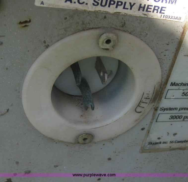 image for item 3986 Skyjack SJIII 4632 scissor lift