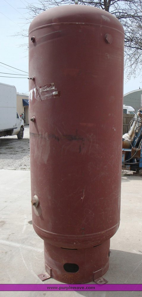 image for item 1105 Silvan air tank