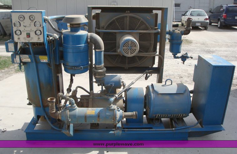 image for item 1108 Quincy 370-D screw type air compressor