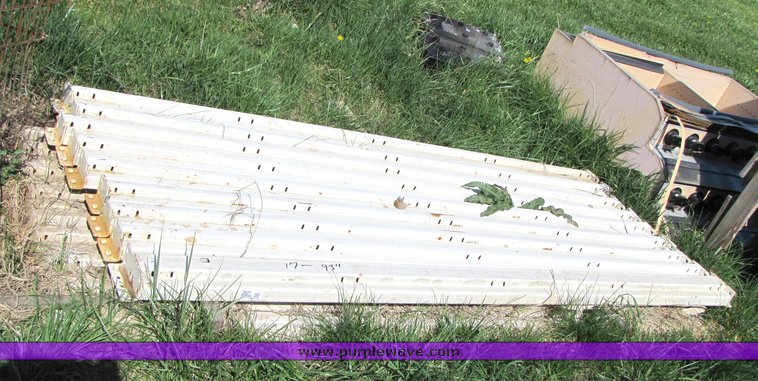 image for item 3027 (17) 93" pallet racking cross members