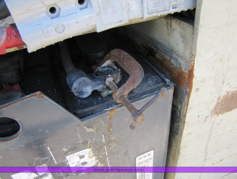 image for item 3064 Crown RC3020-30 forklift