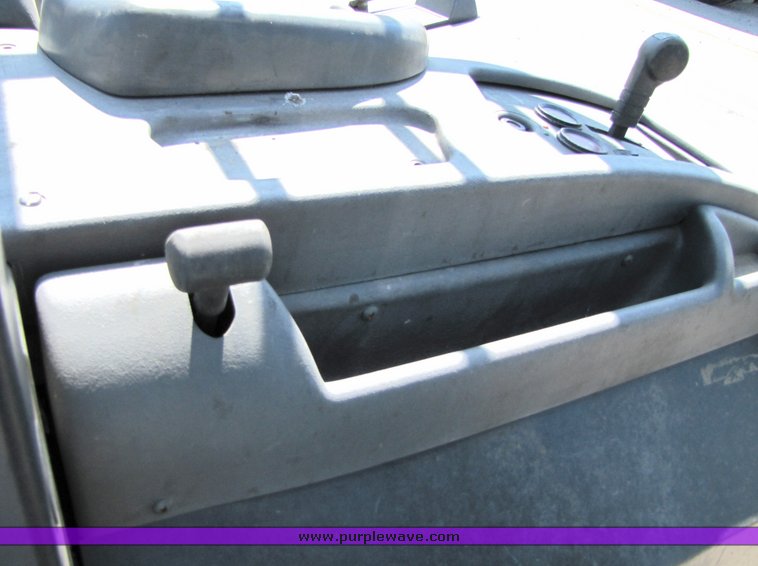 image for item 3064 Crown RC3020-30 forklift