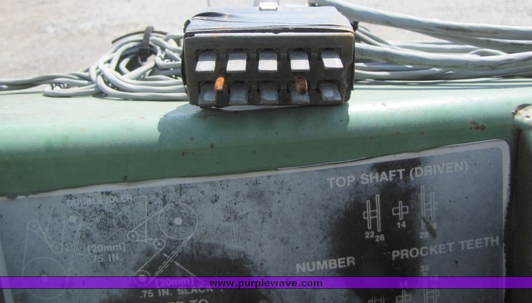 image for item 3090 John Deere 7000 planter