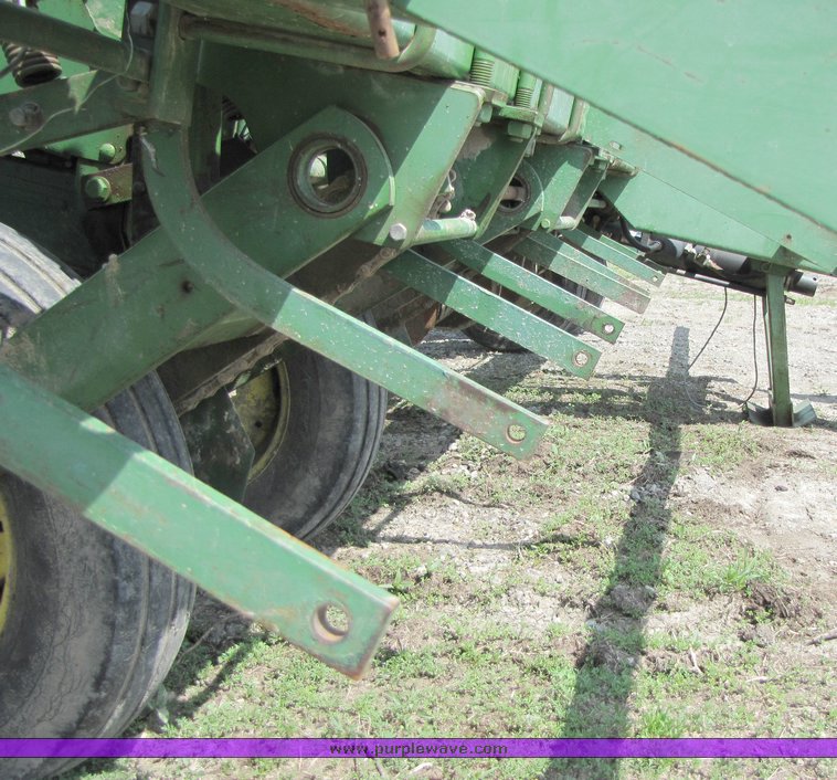image for item 3090 John Deere 7000 planter