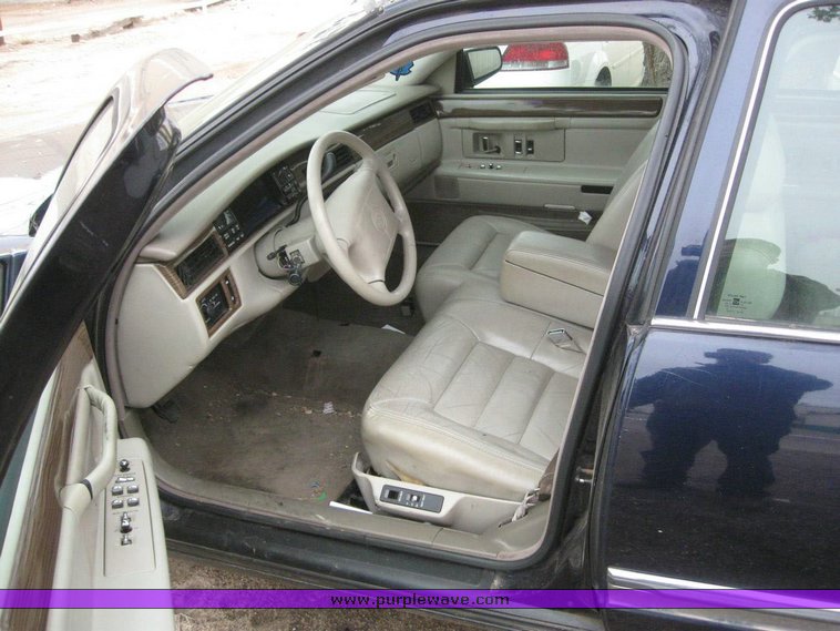 image for item 6245 1995 Cadillac Deville