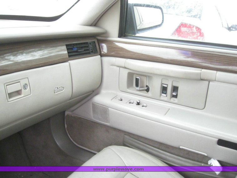 image for item 6245 1995 Cadillac Deville