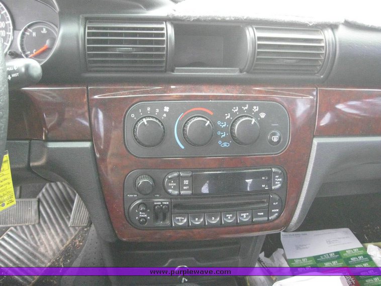 image for item 6246 2002 Chrysler Seabring