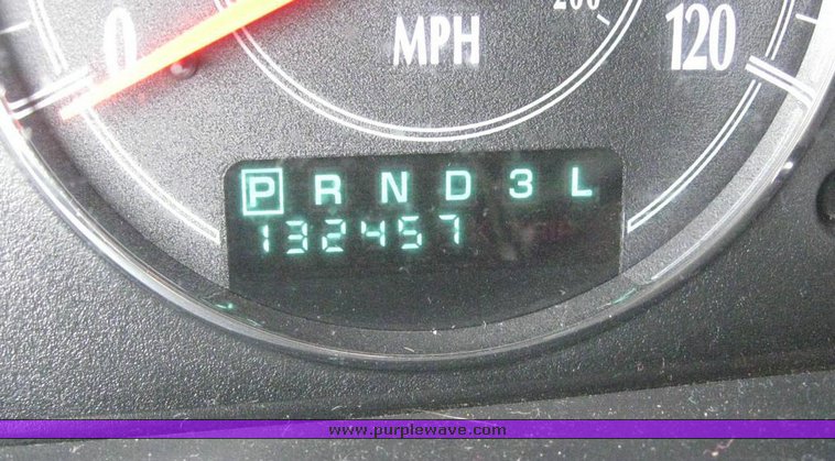 image for item 6246 2002 Chrysler Seabring