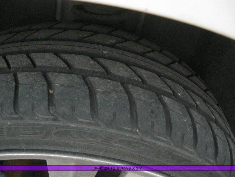 image for item 6246 2002 Chrysler Seabring