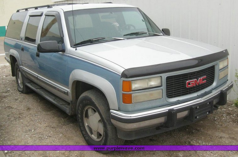 image for item 6248 1993 GMC K1500 Suburban