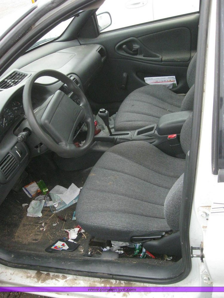 image for item 6287 2001 Chevrolet Cavalier