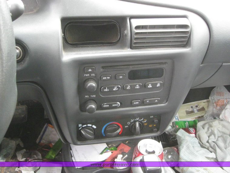 image for item 6287 2001 Chevrolet Cavalier