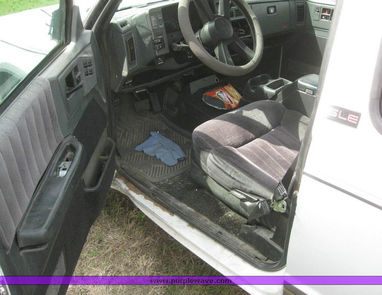 image for item 6288 1994 GMC Jimmy S15