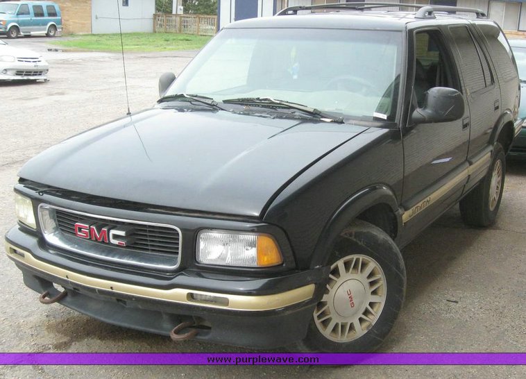 image for item 6300 1997 GMC Jimmy