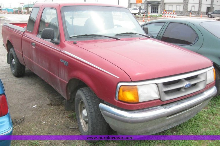 image for item 6302 1996 Ford Ranger