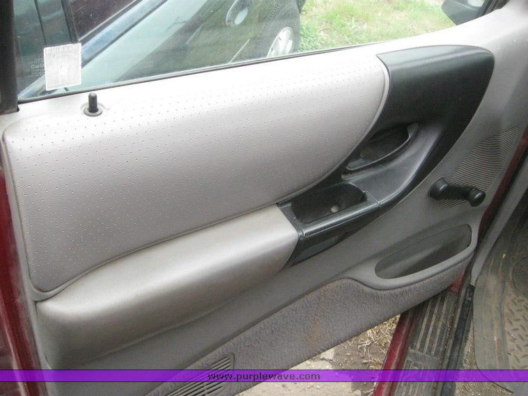 image for item 6302 1996 Ford Ranger