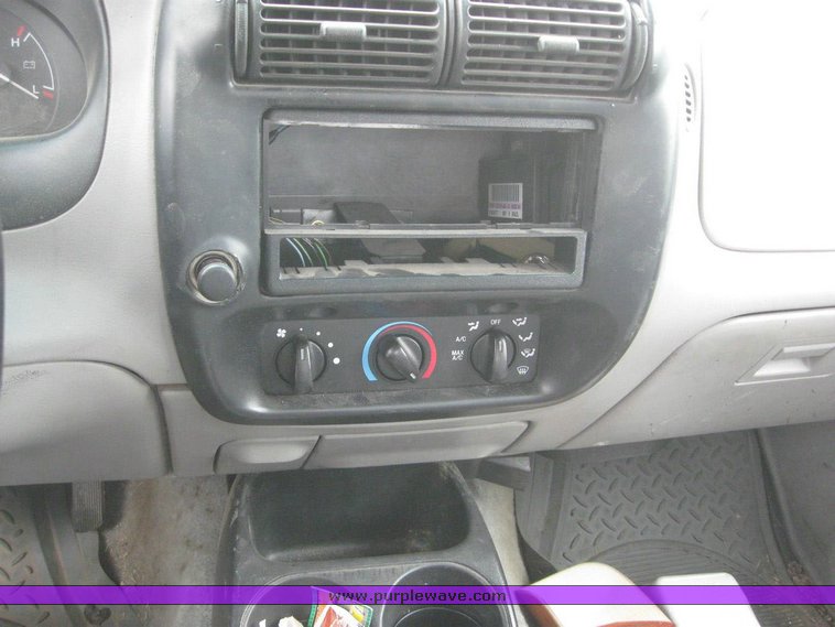 image for item 6302 1996 Ford Ranger