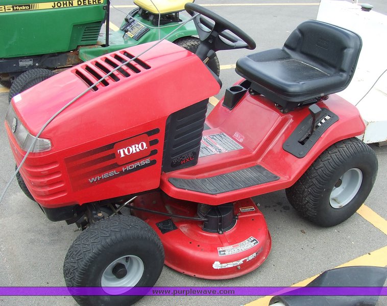 image for item 7037 Toro lawn tractor