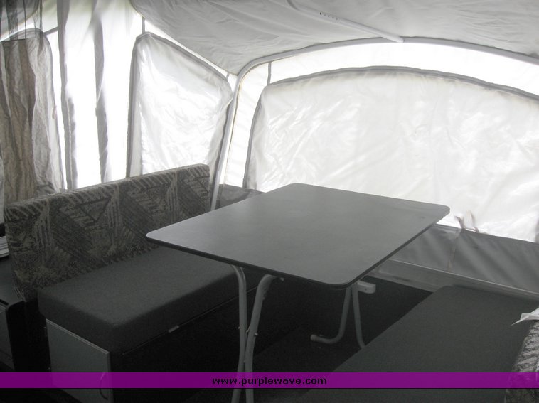 image for item 7858 2008 Fleetwood E3 folding camper trailer