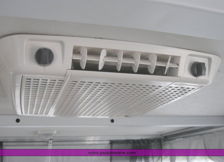 image for item 7858 2008 Fleetwood E3 folding camper trailer