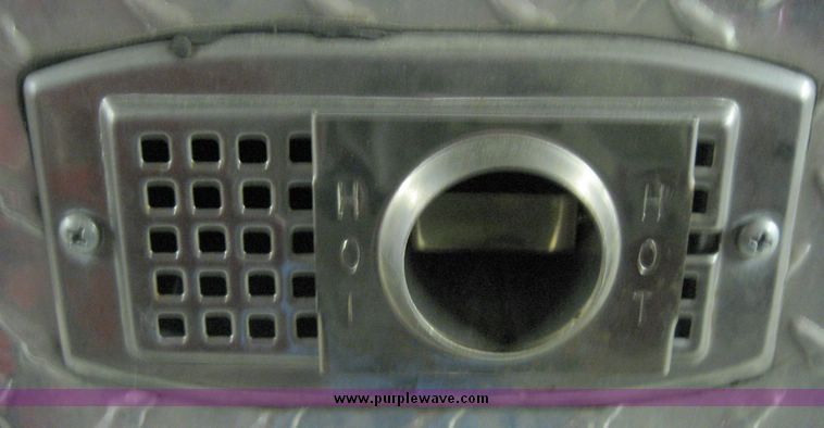 image for item 7858 2008 Fleetwood E3 folding camper trailer