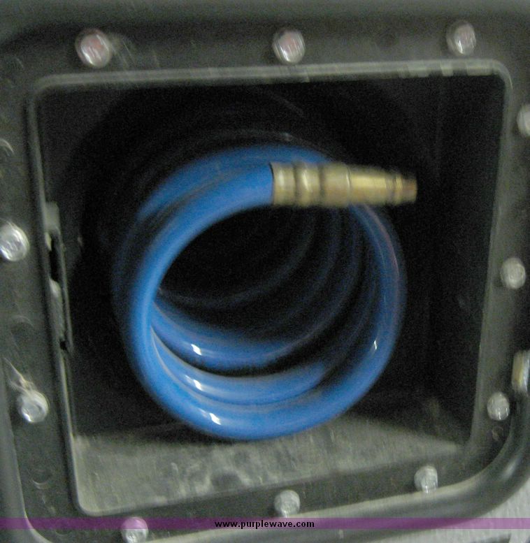 image for item 7858 2008 Fleetwood E3 folding camper trailer