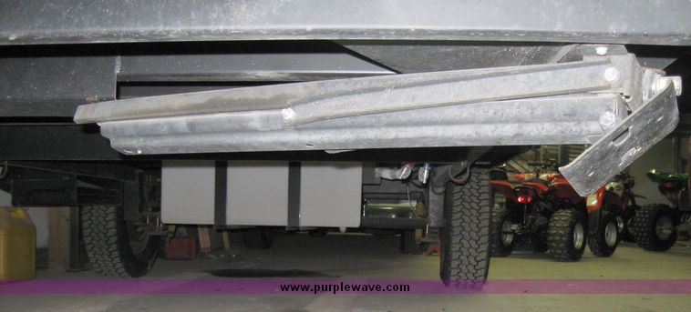 image for item 7858 2008 Fleetwood E3 folding camper trailer